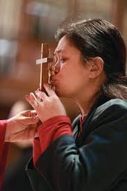 At Good Friday liturgy, Cardinal Gregory reminds faithful that the Lord is  'a merciful and compassionate friend'- Catholic Standard