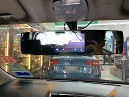 Antaranya ialah kamera dash cam yang zaman kini sangat penting untuk merakam setiap pemanduan kita dan berguna sekiranya berlaku kemalangan. Ulasan Yi Mirror Dash Camera Cermin Pandang Belakang Dengan Dashcam Terbina Amanz