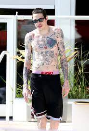 Learning that pete davidson is removing all his tattoos might give me the same feelings a and someone else seconded this notion. Pete Davidson Explains Why He S Removing His Tattoos