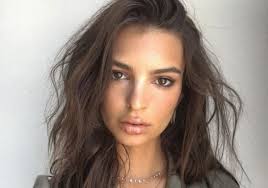 Netin rohkein paljastelija riisui rinnat paljaaksi