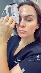 Microcurrent + SkinBetter Peel + LED, drop your questions below!