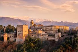 Alhambra was constructed on a hilly terrace in the place of a former dilapidated arabic fortress in the eastern part of the spanish city granada there is an architectural palace complex called alhambra. Alhambra In Granada Kostenlos Gelieferte Fototapete Von Hochster Qualitat Photowall