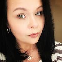 Emily Grayson's Instagram, Twitter & Facebook