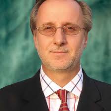 Theo Theodorou (@theodorou2)