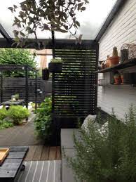 garden tuin zwartwit styling veranda overkapping backyard garden design backyard backyard garden