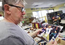 Brett Favre, Ben Oglivie, Jerry Kramer and thousands of more cards  destroyed by floodwaters at Madison shop