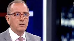 İlkokulu ve ortaokulu çavuşoğlu kolejinde okuduktan sonra eğitimine galatasaray lisesinde devam etti. Haberturk Ten Fatih Altayli Ya Sansur 13 Sehit Yazisi Kaldirildi Iste O Yazi Habermotto