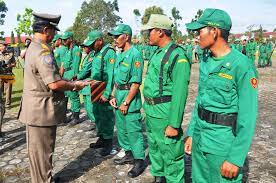 · setia kepada pancasila dan uud 1945. Anggota Linmas Dapat Penghasilan Rp 345 Tiap Bulan Pemerintah Kabupaten Belitung Timur