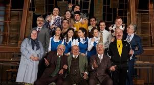 Onlar türk sinema tarihinin unutulmazları. Hababam Sinifi Tiyatro Sahnesine Tasiniyor