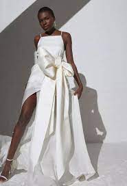 We did not find results for: Brautmode 2021 Diese 9 Brautkleider Trends Musst Ihr Kennen Glamour