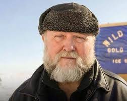 Vernon Gold's Instagram, Twitter & Facebook