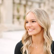 Sydney Orr's Instagram, Twitter & Facebook