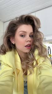 Oma Verkauft Schlappen