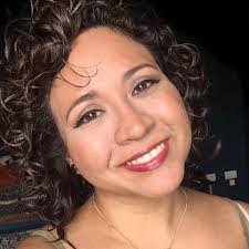 Araceli Loredo's Instagram, Twitter & Facebook