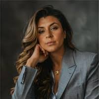 Melissa Siciliani's Instagram, Twitter & Facebook