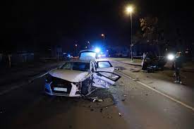 Jun 08, 2021 · razzia in leverkusen: Unfall In Leverkusen Rheindorf Zwei Schwerverletzte