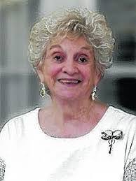 Mary Mccarty's Instagram, Twitter & Facebook