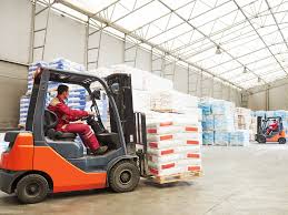 4 wheel electric forklift trucks. The 15 Forklift Safety Tips To Avoid Injuries Bigrentz