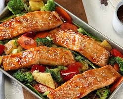 Since most recipes are written to serve at least four people, it can feel tricky when you're cooking for two — especially if you're not into leftovers. Dinner Ideas Meals And Recipes Ready Set Eat