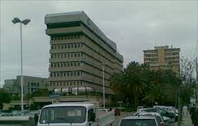Utilizza il nostro sito per trovare le filiali banco di sardegna più vicine a dove risiedi e vai subito in agenzia. Il Capitale Del Banco Di Sardegna Emigra Al Di La Del Tirreno Sardiniapost It