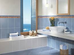 Fliesen Halb Hoch Oben Lang Weisser Putz Blaue Badezimmerfliesen Bad Fliesen Designs Badezimmer Farbideen