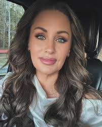 Leigh Wolf's Instagram, Twitter & Facebook