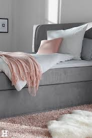 Rosa Und Grau Passen So Toll Zum Um Und Auf Unser Boxspringbett Boxi Meinhoffi Hoffner Hoeffner Schlafzimmer Inspirationen Schlafzimmer Madchen Bett