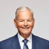 80+ perfiles de «Spooner»