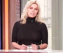 Tot dat zij de wereld van de. Bridget Maasland Reageert Op Tepels In Rtl Boulevard