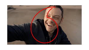 Il a vend plus de 15 millions d'albums dans le monde, principalement en europe et en amérique latine. Vodafone Tiziano Ferro Sugar Music