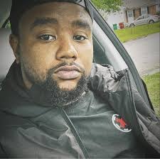 Eric Malone's Instagram, Twitter & Facebook