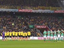 Fc köln erlebt nach einem eingriff des videoschiedsrichters beinahe ein abstiegsdrama. Dietmar Hopp Gladbach Ultras Mit Rundumschlag Statement In Bremen Bvb 09