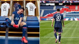 The player's jerseys sold out in a few hours and the whole world is waiting to see him rule ligue 1.with so much anticipation around the corner, pochetinno will surely give messi his debut and that is possibly the biggest highlight of the game. Sh Dfvwoufouum