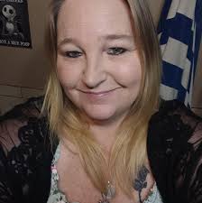 Who is a good piercer in Lawton?