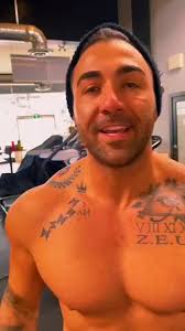 Is Coach Nunzi Gay or Stesight