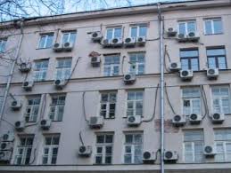 Київ зачиняють для вантажівок на час негоди. U Kmda Povidomili Pro Pochatok Borotbi Z Kondicionerami Ta Pribudovami Spilka Vlasnikiv Zhitla Ukrayini