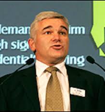 Dell to give up reins at Tenon