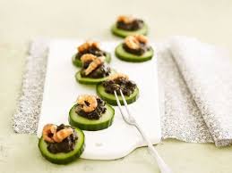 Bouchees De Concombre Tapenade Et Crevettes Recettes Recette Bouchees De Concombre Recettes De Cuisine Tapenade