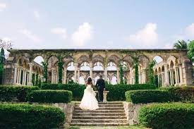 Luxurious Destination Wedding In Nassau Bahamas Chevita Leon Munaluchi Bride Destination Wedding Caribbean Bahamas Wedding Venues Bahamas Wedding Ideas