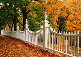 Sycamore fence repair עקב אחרי. Fall S The Best Time For Your New Fence Hohulin Fence Company