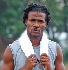 BOLD>La responsabilidad empujó a Bernard</BOLD>