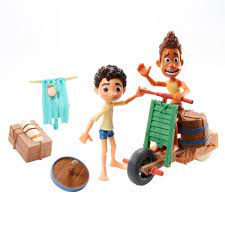 Es la del crecimiento de un niño que experimenta un verano inolvidable con helado. Mattel Unveils First Look At Luca Toys For New Pixar Film