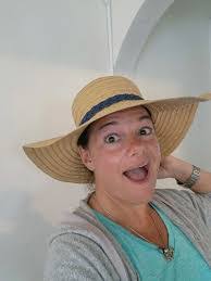 Stephanie Tennant's Instagram, Twitter & Facebook