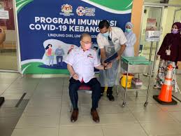 Official bm/english facebook page of datuk seri ir. Wee Ka Siong Wee Ka Siong Added A New Photo