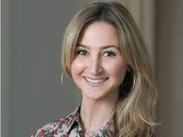 Carrie Lindsay's Instagram, Twitter & Facebook