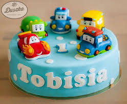 Car cake for a 2 year old boy. Pin By Maria Yanquepe On Tort Urodziny Chlopiec Baby Birthday Cakes Cars Birthday Cake Round Birthday Cakes