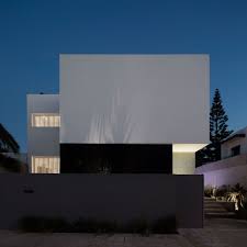 Two Modern Mansions On Sunset Plaza Drive In La By Ameen Ayoub Design Studio Modern House Modern House Design Contemporary House