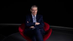 Es especialmente conocido por su labor como narrador de partidos de fútbol. Internaron A Victor Hugo Morales Por Una Neumonia Bilateral Causada Por El Coronavirus Infobae
