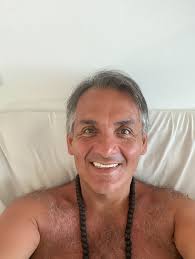 MEDUSA'NIN GÖZYAŞLARI “İKİNCİ GÜNAH” TÜRK TİYATROSU HAKKINDA... Türk  Tiyatrosu'nun sorunları nedir ? Sorusuna oyun yazarı yetersiz, yönetmen yok  vb anlamsız bahaneler öne sürüyorlar. Hayır, yeni nesil oyun yazarları çok  başarılı, yönetmenler ise