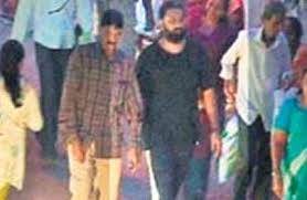 However the pilot told them that there was insufficient fuel to reach here are the sequence of events that took place in the kandahar hijack Two Kandahar Hijack Accused To Return Home To Pakistan India News India Tv